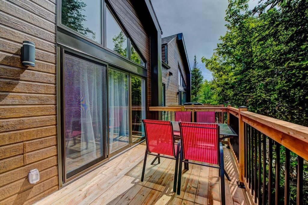 Nouveau - Chalet Moderne - Spa, Piscine & Sauna! Pont-Rouge Eksteriør billede